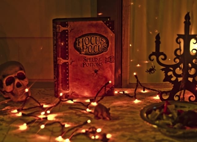 Halloween house decorations