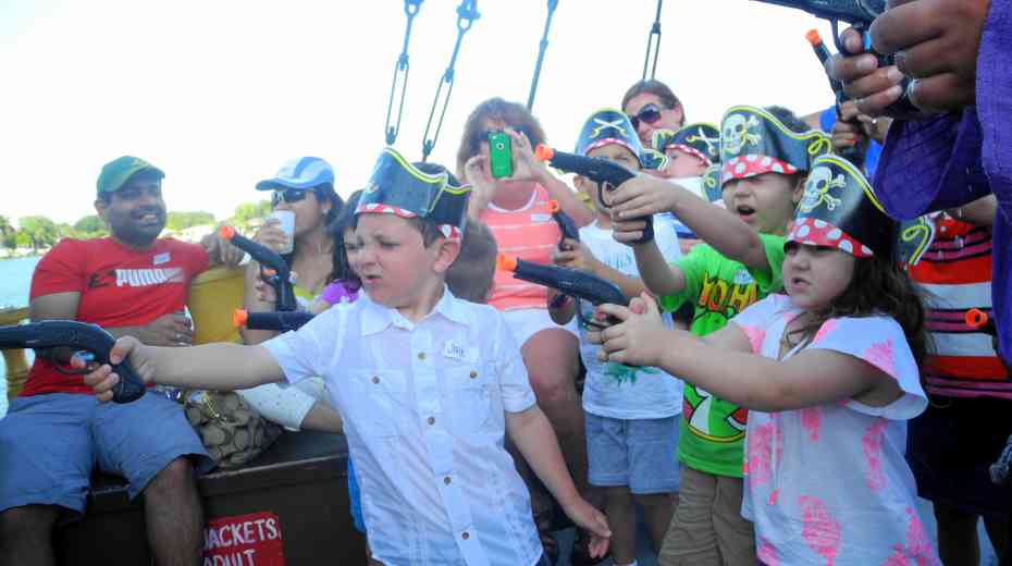 kid-friendly pirate ship st pete with kids
