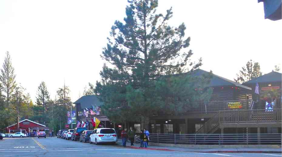 Shopping in Idyllwild