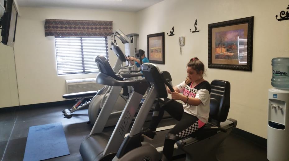 Kids in fitness center at BW Plus Santa Fe