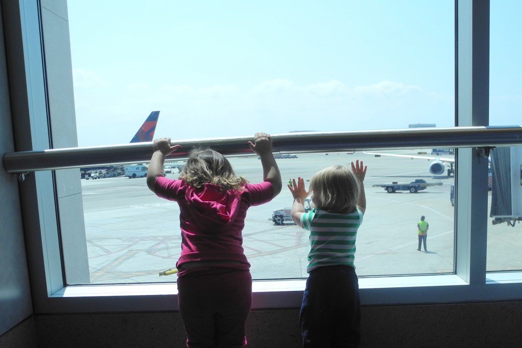 kids at airport