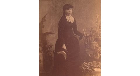 Portrait of Kate Morgan Beautiful Stranger