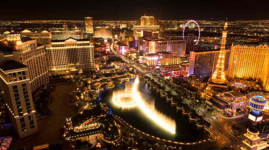 3 Rare Las Vegas Hotels with Balcony Rooms 2026