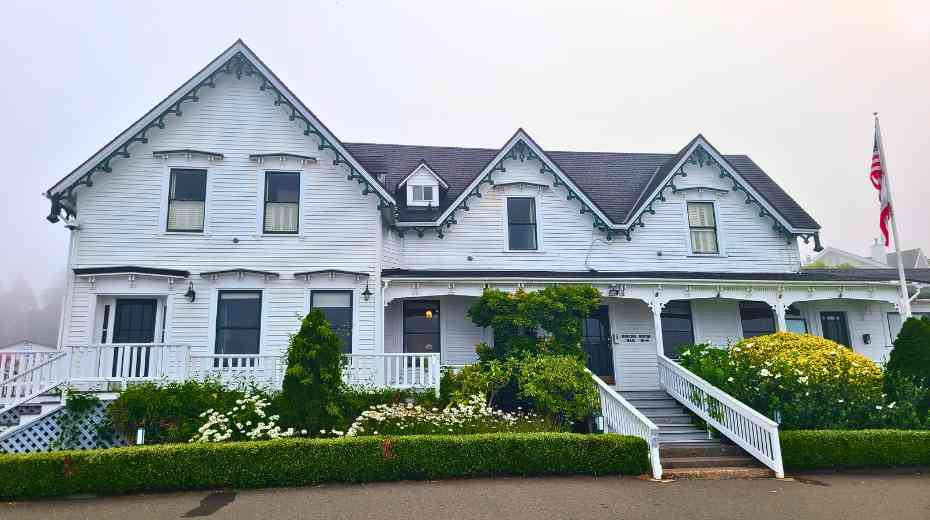 Little River Inn Built in 1853