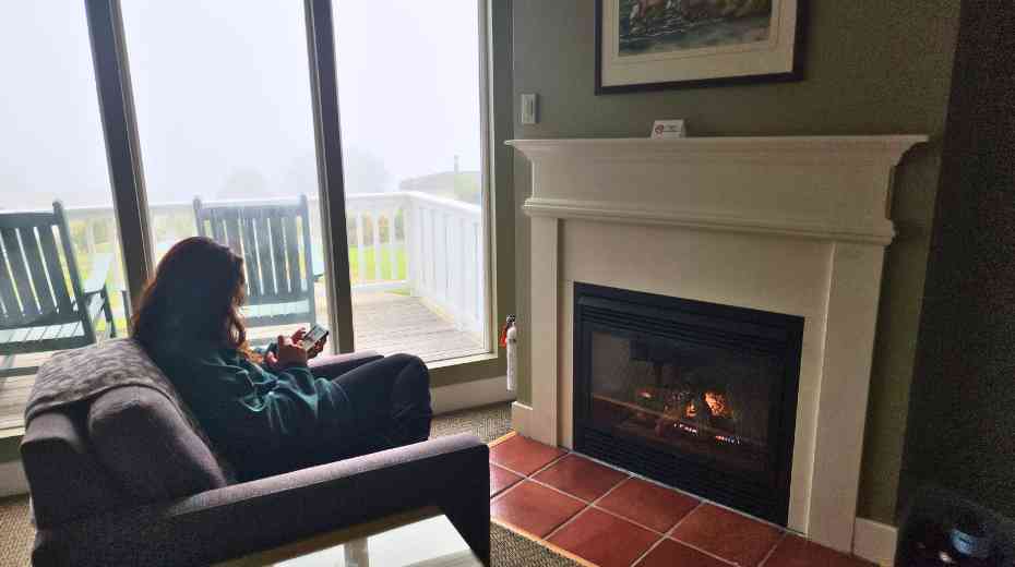 comfortable room at little river inn