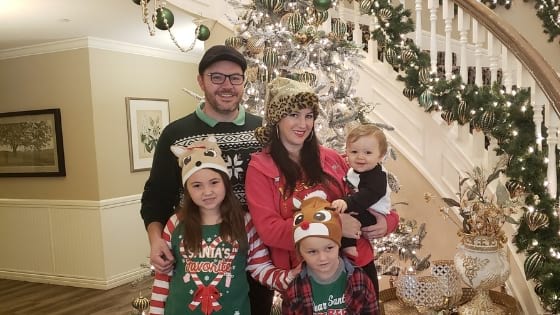 holiday-instagram-contest-apple-farm-inn-hotmamtravel