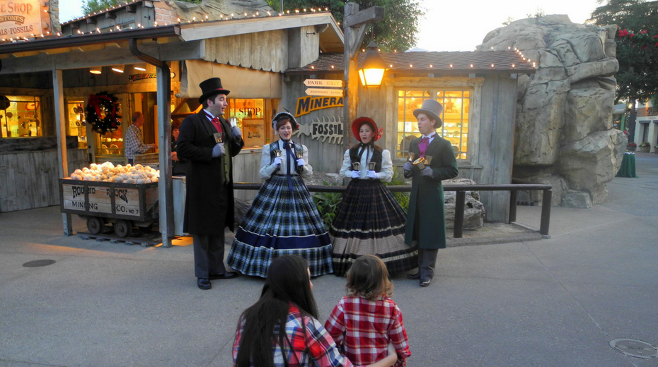 Christmas at knotts merry farm with kids guide and review