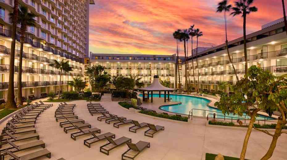 family-friendly Los Angeles Marriott near LAX